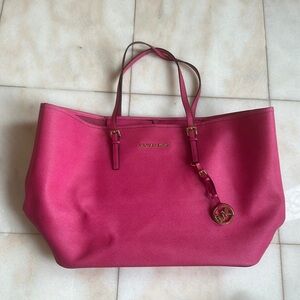 Michael Kors Jet Set Tote Bag Great Condition!